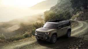 Jeep 發表全新全電動 2026 年款 Recon SUV